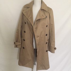 Ines de la Fressange | trench coat